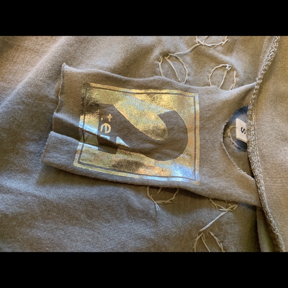 2Ten Comet Shine Bejewelled Tee NWT - Picture 5 of 5